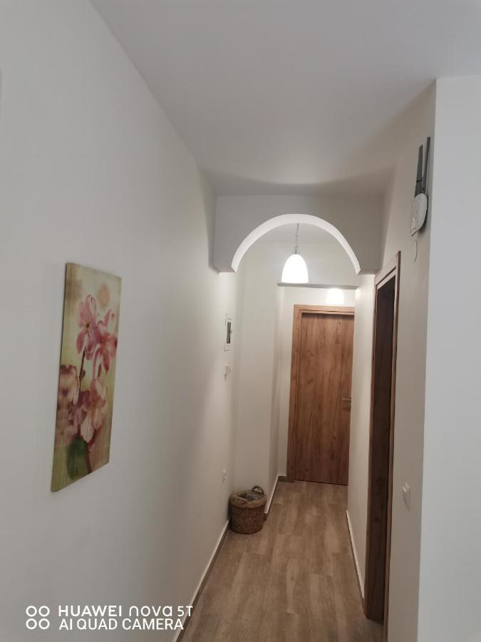 Nely'S Luxury Home Нидри Экстерьер фото